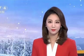 娱乐吃瓜女主持人,揭秘女主持人的多彩人生