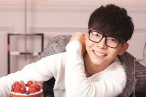 娱乐吃瓜窦骁微博,娱乐圈新鲜事一网打尽